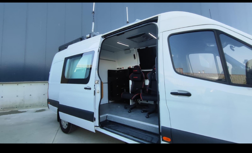 Dron Command Control Van